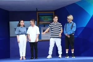 Vũ Hà câm lặng khi bị Việt Hương vùi dập tuổi tác 