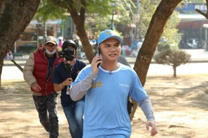 Khắc Việt tặng thêm 10 triệu cho chị Hiền tại 'Cơ hội đổi đời'