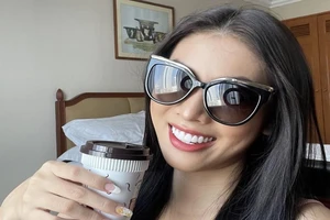 Á hậu Ngọc Thảo có ngay bộ sưu tập thời trang khi cách li