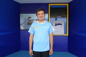 Việt Hương tặng xe giá 1,7 tỉ cho ông Đoàn Ngọc Hải 