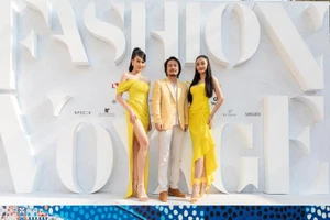 Màn đọ body mướt mắt của Tiểu Vy, Kiều Loan và Phương Anh