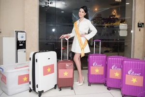 Người đẹp Ái Nhi rạng rỡ lên đường sang Ai Cập dự thi Miss Intercontinental