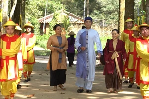 Trọng Nghĩa vinh quy bái tổ, về quê làm quan quyết báo thù cho cha