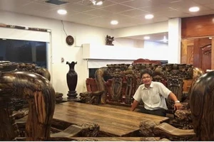 Đại gia Sài Gòn: 2 năm chế bộ bàn ghế gần 2 tỷ đồng