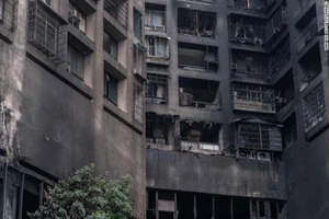 Cháy chung cư 13 tầng tại Đài Loan, 46 người chết. Ảnh: CNN