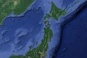 Eo biển Tsugaru ngăn hai đảo lớn của Nhật. Ảnh: GOOGLE EARTH / NIKKEI ASIA 