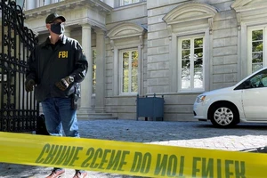 FBI bố ráp nhà của một tài phiệt Nga có liên hệ Điện Kremlin tại Washington. Ảnh: REUTERS