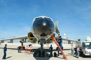 Hình ảnh chiếc máy bay ném bom H-6J của Trung Quốc xuất hiện trái phép trên đảo Phú Lâm thuộc quần đảo Hoàng Sa của Việt Nam tháng 8-2020. Ảnh: ĐÔNG PHƯƠNG