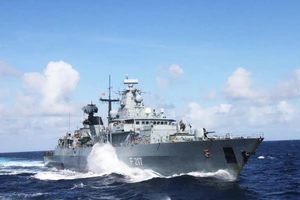 Tàu khu trục Bayern của Đức. Ảnh: HẢI QUÂN ĐỨC