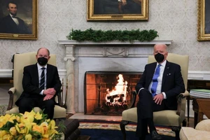 Mỹ, Đức tìm cách lập mặt trận thống nhất đối phó Nga về vấn đề Ukraine. Ảnh: REUTERS