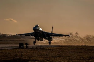 Quan chức Mỹ nói Ukraine vẫn giữ 'đa số đáng kể' máy bay quân sự sau 9 ngày xung đột. Ảnh: REUTERS