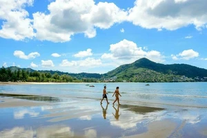 Hàng nghìn du khách Nga tại Thái Lan vật lộn tìm đường hồi hương. Ảnh: AFP