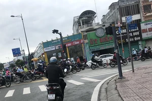 Từ 1-1-2020, xe máy vượt đèn đỏ bị phạt đến 1 triệu đồng