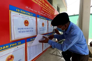 Nhờ người khác đi bầu cử thay có được không?