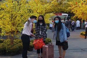 Trước khi về quê ăn tết cần chuẩn bị những giấy tờ gì?