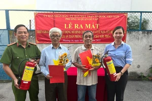 Người dân hào hứng khi có tổ liên gia an toàn về PCCC ở Gò Vấp