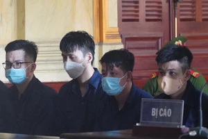 Tuyên án nhóm bị cáo đưa 37 người sang Campuchia bán thận