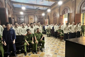 Tuyên án 94 bị cáo mặc áo cam đi đánh nhau ở Bình Tân