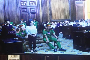 Bà Nguyễn Phương Hằng nói mình livestream là việc làm bình thường và không đồng ý xin lỗi