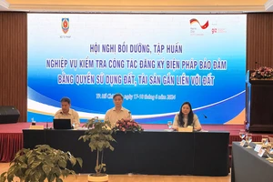 Tập huấn nghiệp vụ đăng ký biện pháp bảo đảm bằng quyền sử dụng đất, tài sản gắn liền với đất