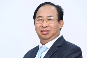 Ông Đinh Chí Minh, Tổng Giám đốc Công ty Phát triển và Kinh doanh nhà bị bắt 