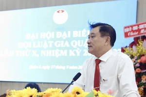 Nguyên Chánh án TAND quận 5 được bầu làm chủ tịch hội luật gia quận