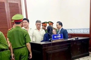 Phi vụ chạy án bất thành, cả nhóm 7 người lãnh án tù