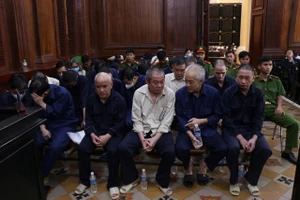 Vụ cấp khống hơn 16.000 chứng chỉ đào tạo lái xe, 30 bị cáo hầu toà