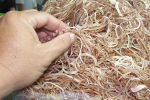 300 kg bắp chuối bào có chất gây hại suýt ra thị trường