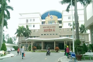 Cứu sống bệnh nhân vỡ sọ trán, vỡ thành bụng