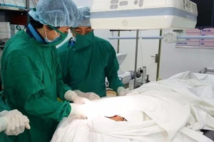 BV quận cấy máy tạo nhịp tim 2 buồng cho bệnh nhân