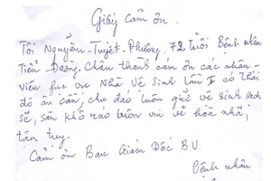 Nhà vệ sinh BV sạch bong sau khi bị chê tơi tả