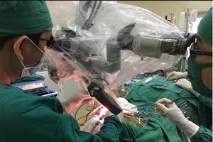 Đến BV ngay nếu có biểu hiện liệt nửa người