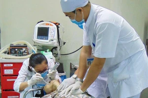 Câu chuyện cảm động trong khoa cấp cứu