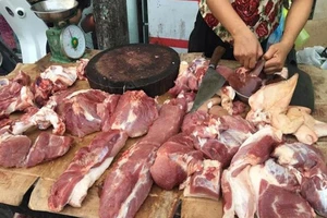 Ngăn chặn tình trạng 'rau 2 luống, heo 2 chuồng'
