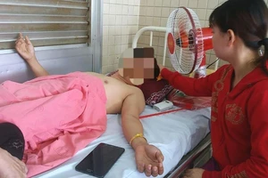 Đình chỉ hai cá nhân xuyên đinh chân bệnh nhân… đau cột sống