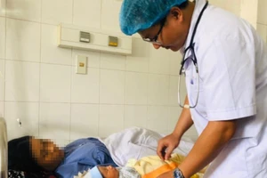 Cứu sống sản phụ nguy kịch do sốt xuất huyết kể cả con