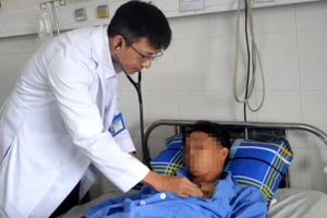 Suýt chết do nhồi máu cơ tim tối cấp sau uống bia 