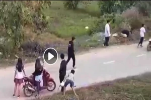 Nghi vấn học sinh cầm dao 'xử nhau'