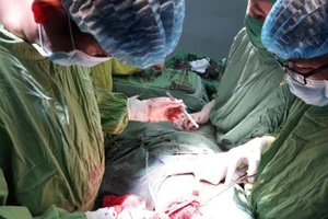 Liên tiếp hai ca thủng tim nguy kịch do bị dao đâm