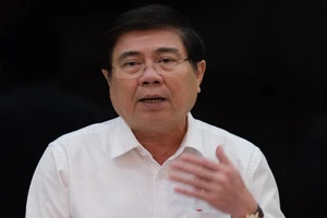 TP.HCM: Làm rõ việc chủ tịch UBND các quận vắng họp chống dịch