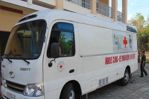 Xét nghiệm COVID-19: BV dã chiến không khác gì BV chuyên khoa