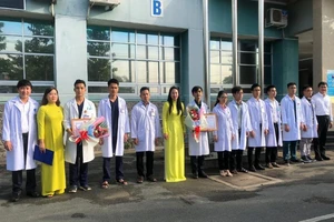 Cứu bệnh nhân bị đâm thấu ngực khi tham gia bắt cướp