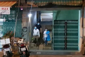 Con và cháu ngoại bệnh nhân 420 âm tính virus SARS-CoV-2