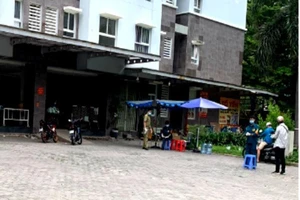 Bình Tân: Phong tỏa 1.030 người dân phường An Lạc do liên quan ca bệnh COVID-19