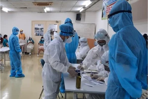 Nữ công nhân làm ở quận 7 nhiễm COVID-19 khi đang thực hiện phong tỏa