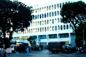 Vợ chồng và 2 con cùng nhiễm COVID-19 liên quan BV Bệnh nhiệt đới TP.HCM