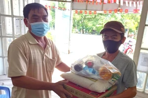 Hóc Môn: Nhiều người được giảm 100% tiền thuê phòng trọ