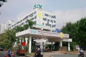 Bệnh viện xóa nợ 79 triệu đồng viện phí điều trị bệnh nhân COVID-19 