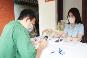 Những điều người lao động điều trị COVID-19 cần biềt để được hưởng BHXH